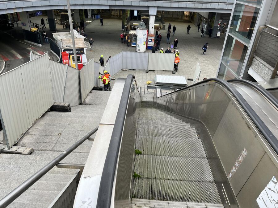 Start prac związanych z wymianą schodów przy MDA