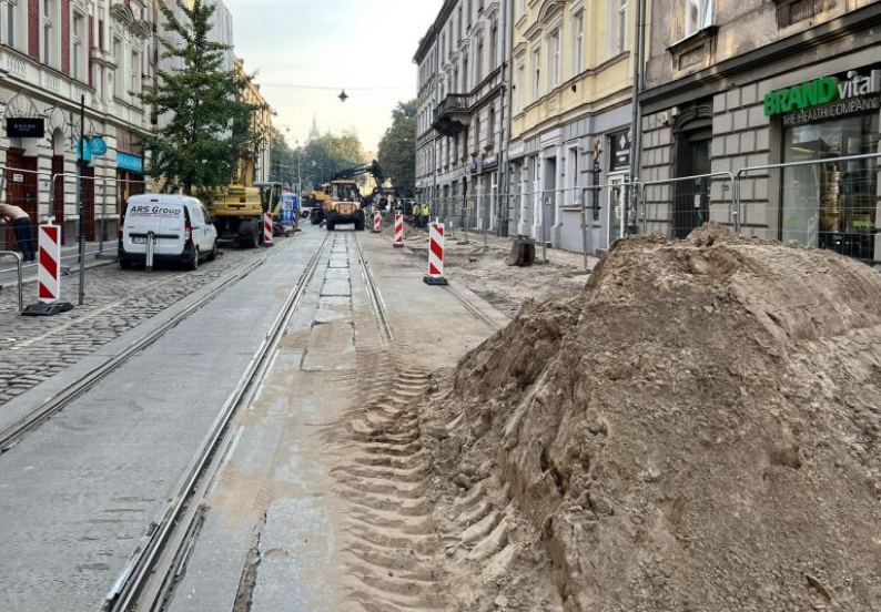 Pojemniki na odpady tylko w trzech miejscach ulicy Zwierzynieckiej