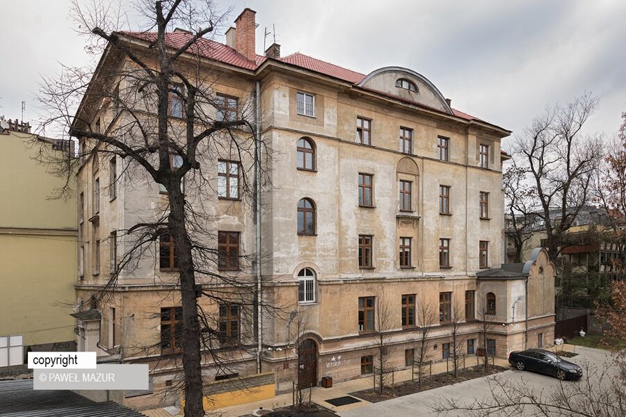 Dom Dziecka Nr 1 w Krakowie. Modernistyczny budynek wzniesiony w 1912 roku według projektu Wacława Krzyżanowskiego i Józefa Pakiesa. 