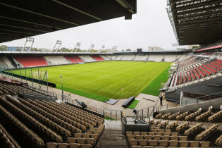 wymiana murawy stadion ul. Kałuży 1. Fot. materiały prasowe KS Cracovia