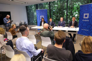 konferencja. Fot. Bogusław Świerzowski / www.krakow.pl