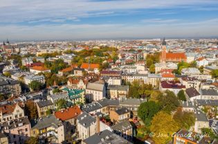 wesoła miasto budynki mieszkania kamienice dron jesień. Fot. Jan Graczyński