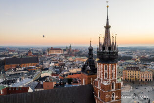 dron, zima, styczeń, rynek, mariacki, stare miasto. Fot. Jan Graczyński