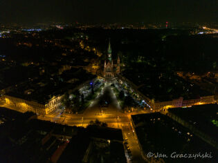 dron, podgórze, noc, panorama. Fot. Jan Graczyński