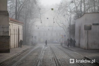 mgła, styczeń. Fot. Bogusław Świerzowski / www.krakow.pl