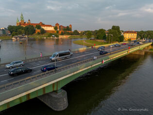 most Dębnicki, transport, samochody. Fot. Jan Graczyński