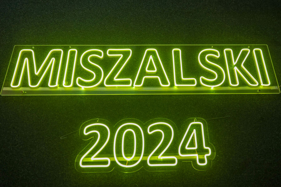 neon Miszalski 2024