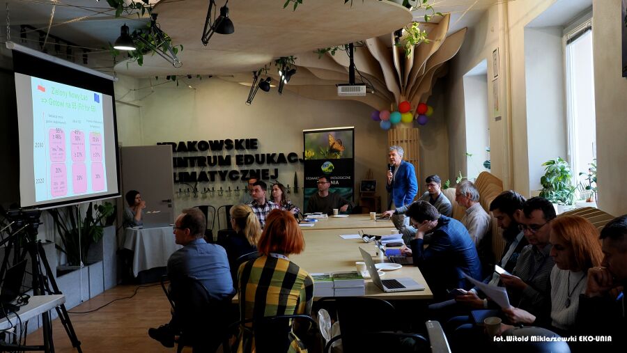 Uczestnicy spotkania Okrągły stół Kraków 