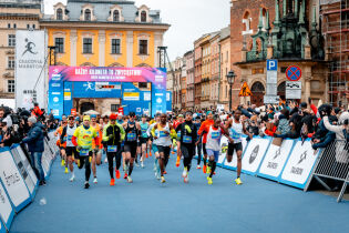 Obejrzyj podsumowanie TAURON 22. Cracovia Maraton