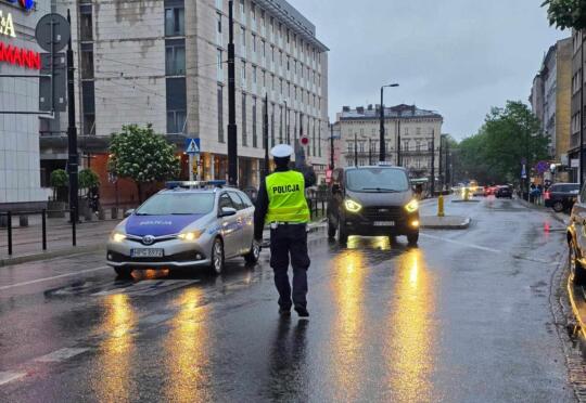 Kontrole przewoźników w Krakowie – policja i miasto zapowiadają kolejne akcje