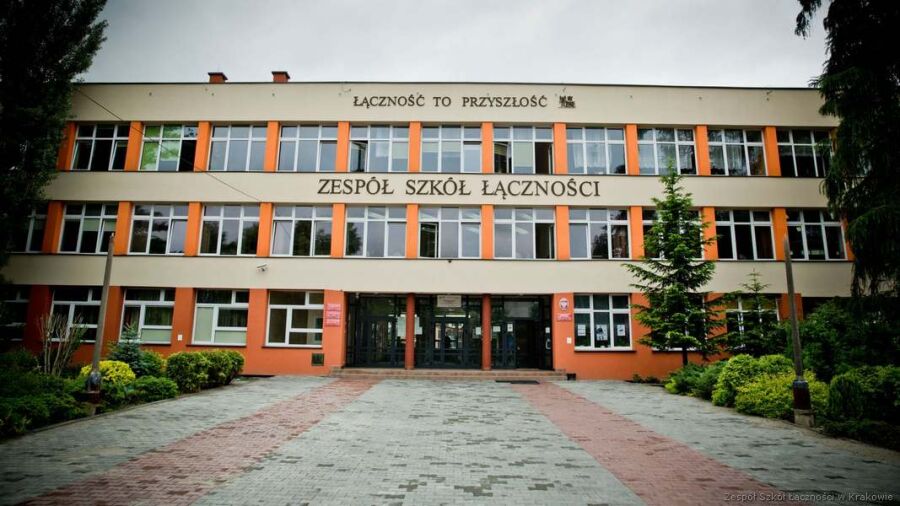 Technikum Łączności, Zespół Szkół Łączności