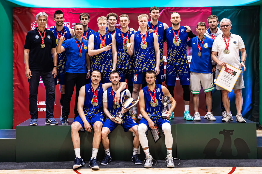 Złoci medaliści AMP w koszykówce