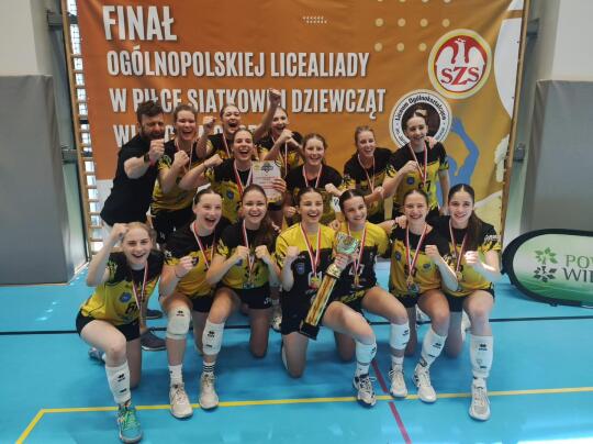 Uczennice z Krakowa mistrzyniami Polski w siatkówce