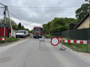Kolejny etap przebudowy ul. Wrony – zamknięcie przejazdu kolejowego