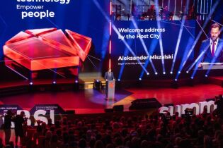 O synergii talentów i technologii na ABSL Summit w Krakowie