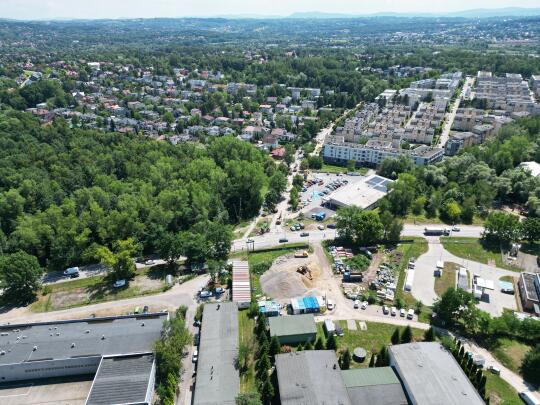 Remont ul. Borkowskiej i rozbudowa skrzyżowania z ul. Zawiłą przebiegają zgodnie z planem
