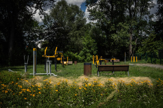 Przy boiskach w Olszanicy powstała nowa siłownia plenerowa