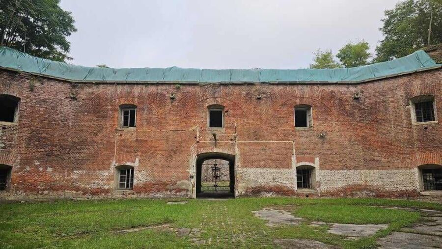 Fort Reditowy Bronowice Za Rzeką