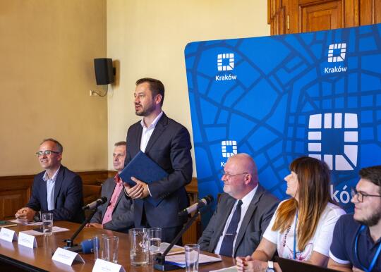 Krakowska Komisja Nocy po roku: 19 uchwał, dobre praktyki i kompromisy