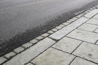 Będzie nowy chodnik na ulicy Chopina