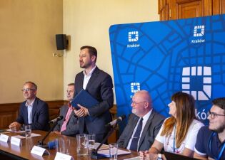 night Mayor after one year of operation