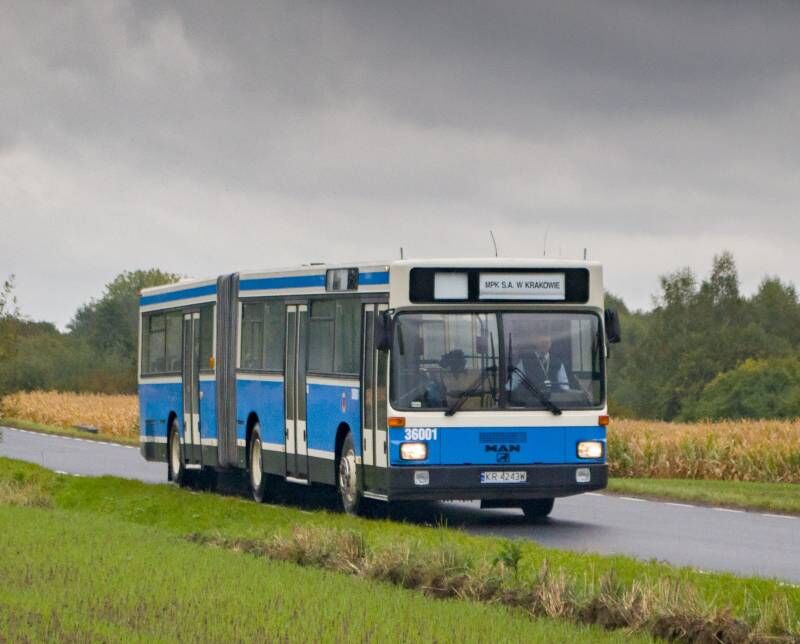 Autobus zabytkowy MAN SG242