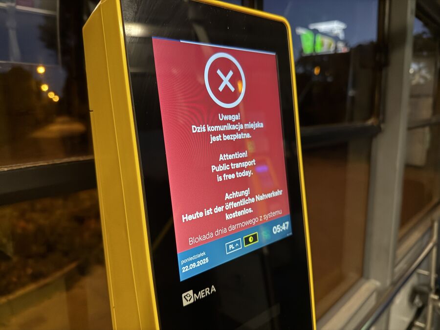 Dziś komunikacja miejska jest bezpłatna.
