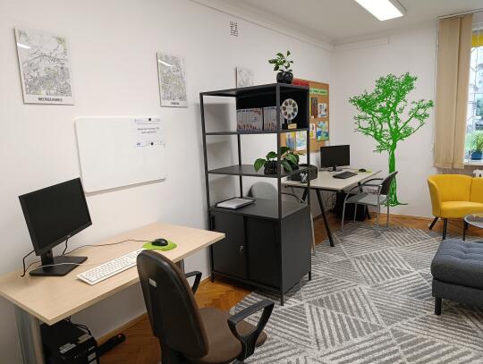 nowe, odświeżone wnętrze sali co-workingowej