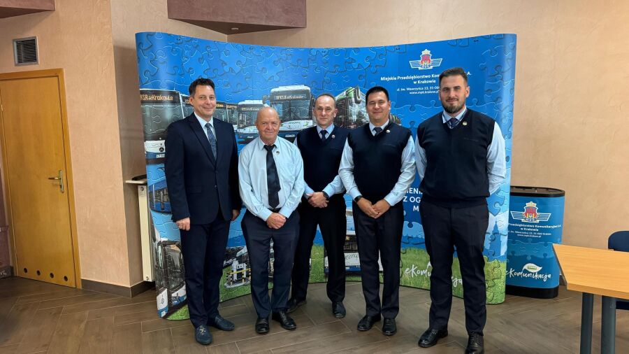 Odznaki „Lidera Jakości” dla najlepszych kierowców, motorniczych i inspektorów ruchu MPK