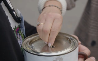 Kwesty na cmentarzach