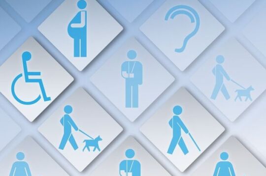 Grafika przedstawia symbole dostępności (m.in. osoby na wózku inwalidzkim, kobiety w ciąży, osoby z psami przewodnikami).