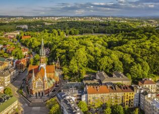 Kościół Św. Józefa, Park Bednarskiego zieleń, podgórze, zdjęcie z lotu ptaka
