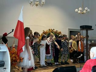 Mali artyści w akcji, czyli „Kot w Butach”  na Helclów.