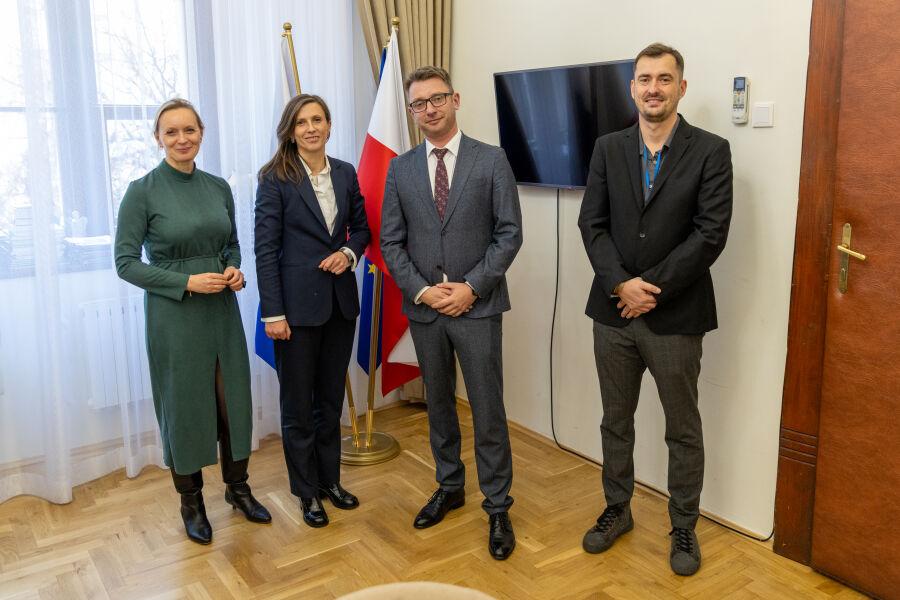 Solidna edukacja to także praktyki szyte na miarę