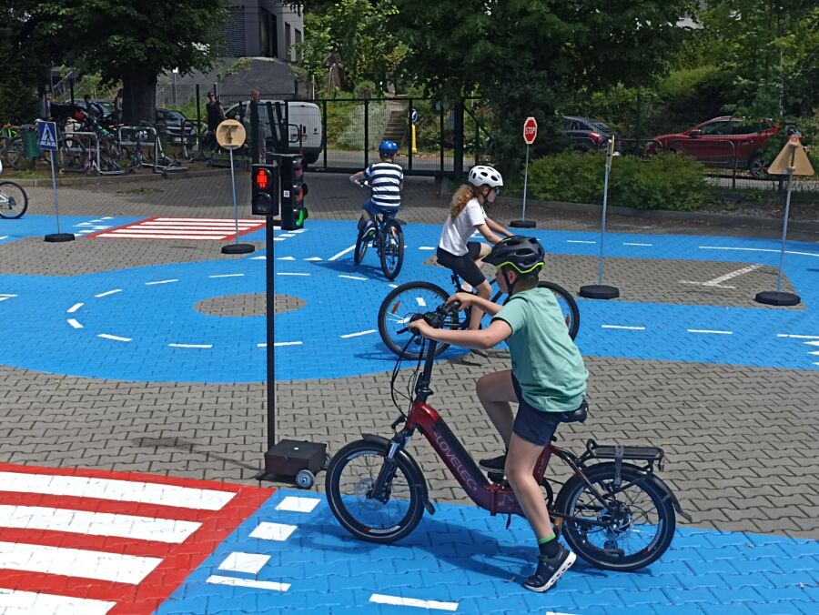 Szkoła Podstawowa nr 50 przy ul. Katowickiej 28