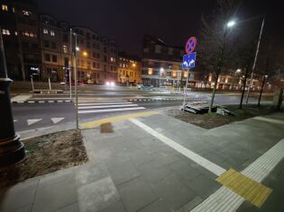 przejście dla pieszych przy pl. Bohaterów Getta