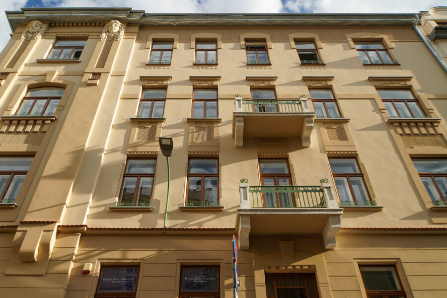 Fasada od strony ul. Batorego