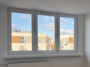 Okno z widokiem na zewnątrz 