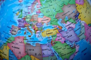 Grafika przedstawia fragment mapy z obszarem Azji i Europy Wschodniej.