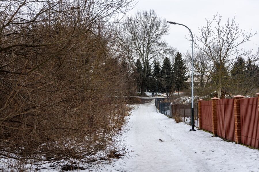 Oświetlenie na ul. Odmętowej w Nowej Hucie.