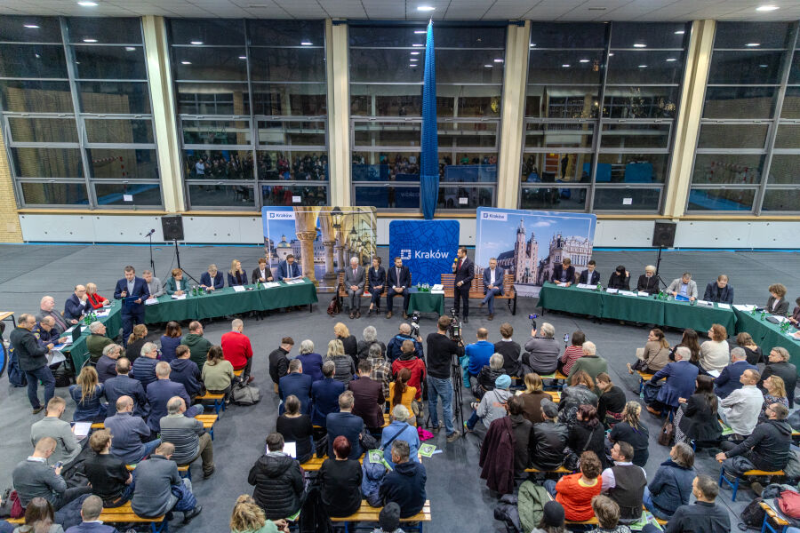 Ławka dialogu na Starym Mieście