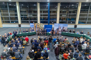 Ławka dialogu na Starym Mieście