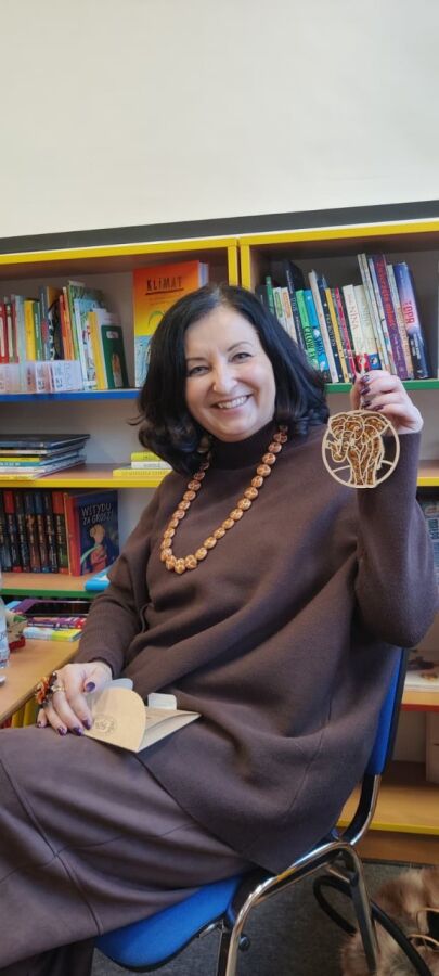 Chwalimy się - Dorota_Kozarzewska_-Jane_Goodall__ZSP 17_ (6).jpg