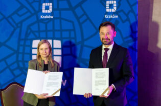 Miasto Kraków stawia kolejny odważny krok w stronę technologicznej przyszłości. Po ponad dekadzie działalności w Warszawie Fundacja Startup Poland przenosi swoją siedzibę pod Wawel.