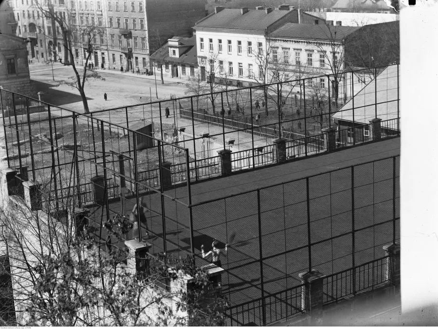 Ulica Biskupia przed 1934 r. Narodowe Archiwum Cyfrowe, sygn. 1-P-896