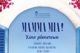 Plakat promujący kino plenerowe Mamma Mia! w Tauron Arenie Kraków.