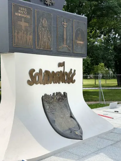Pomnik Solidarności przechodzi renowację