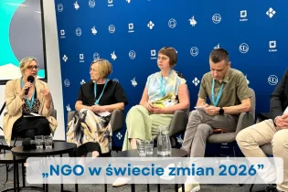 NGO w świecie zmian 2026, na zdjęciu siedzą 4 osoby