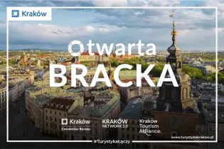 Bracka, widok na Kraków z panoramą miasta i zabytkowymi budynkami.
