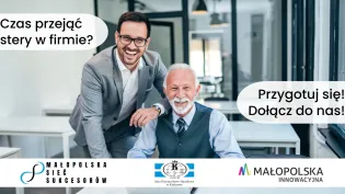 Mężczyzna w garniturze i starszy pan w biurze, zachęta do dołączenia do programu.
